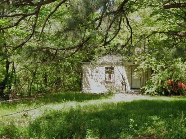 1717 Shadowlawn Blvd , Memphis, TN 38106