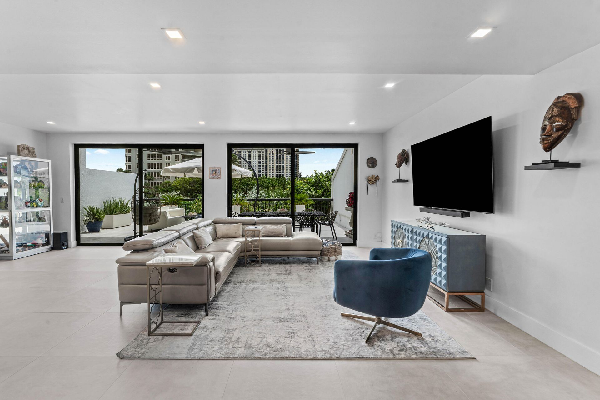 3966 N Ocean Drive, Unit 8, Riviera Beach, FL 33404 Photo