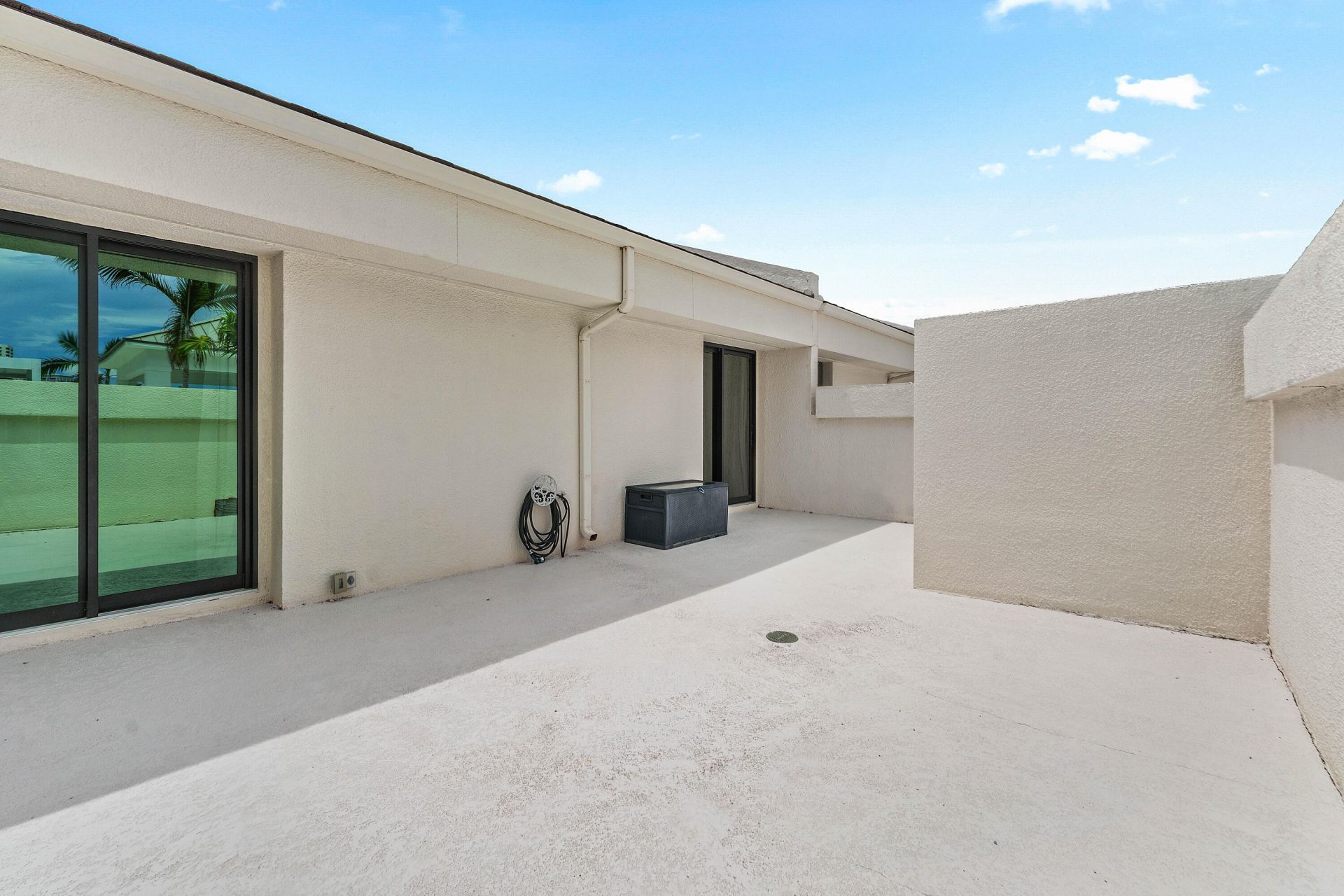 3966 N Ocean Drive, Unit 8, Riviera Beach, FL 33404 Photo