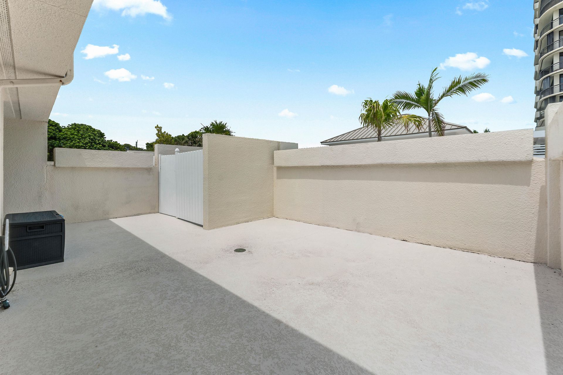 3966 N Ocean Drive, Unit 8, Riviera Beach, FL 33404 Photo