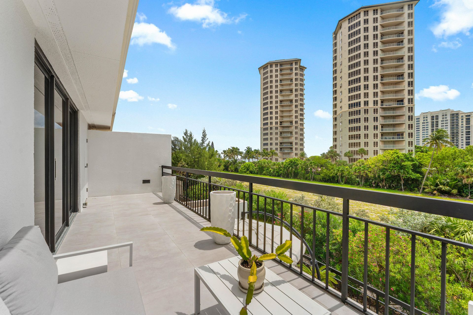3966 N Ocean Drive, Unit 8, Riviera Beach, FL 33404 Photo