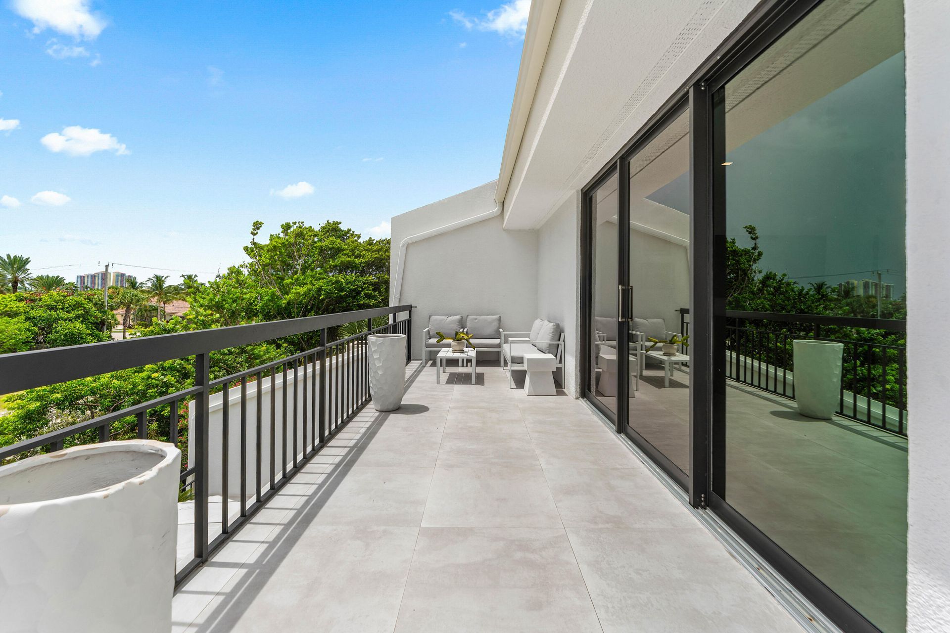 3966 N Ocean Drive, Unit 8, Riviera Beach, FL 33404 Photo