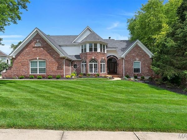 17643 Wildridge Drive , Wildwood, MO 63005