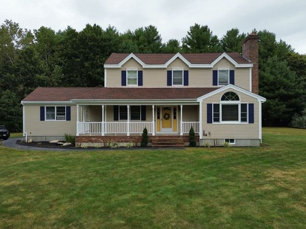 37 Rhode Island Ave, Dartmouth, MA 02747