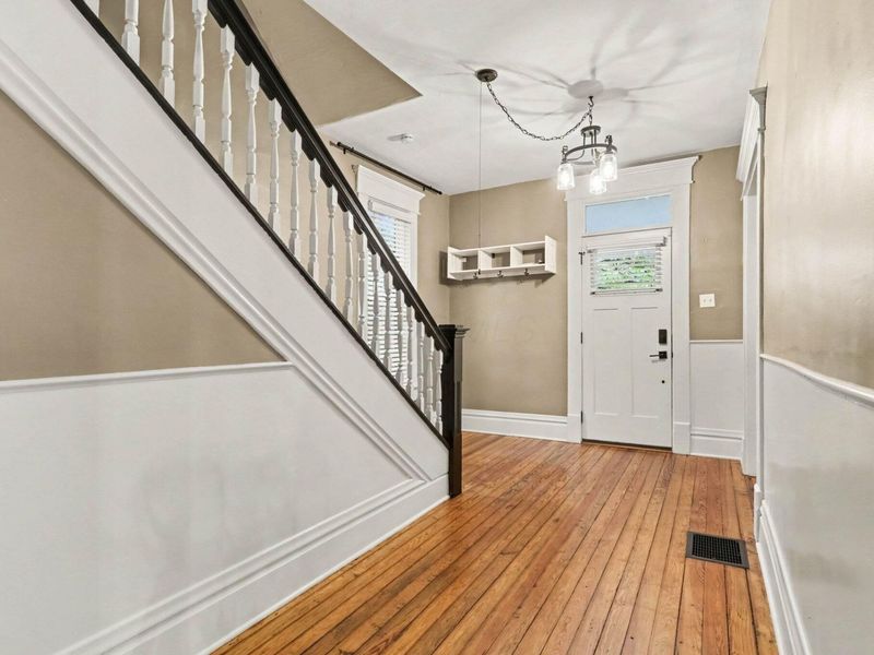 1612 Aberdeen Avenue, Columbus, OH 43211 Photo 3