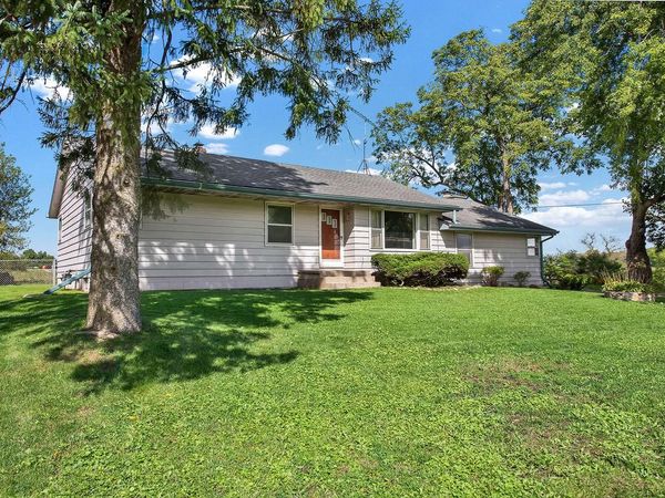 S92W22440 Henneberry AVENUE, Big Bend, WI 53103