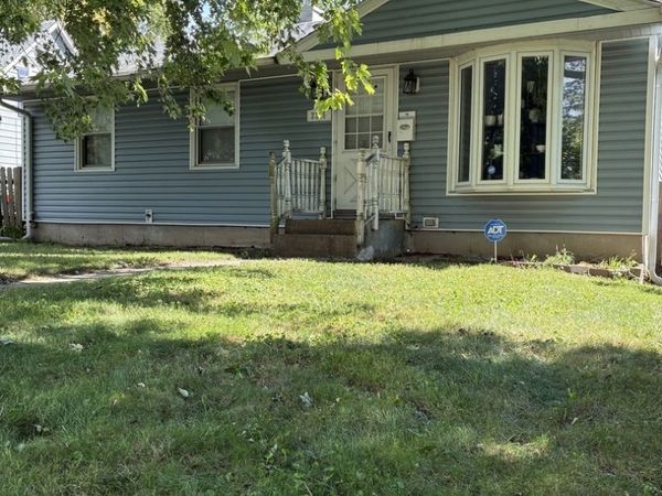 2315 Gilead Avenue , Zion, IL 60099