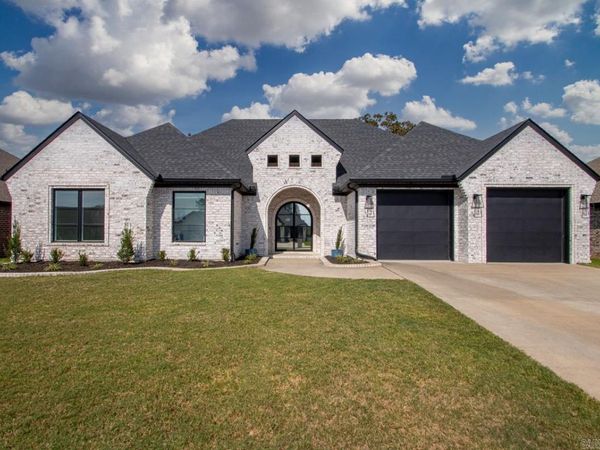 1609 Creekview, Sherwood, AR 72120