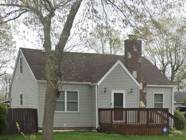 3 Deerpath Road , Merrillville, IN 46410