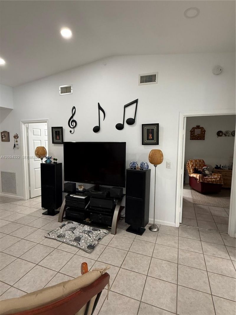 640 SE 22nd Ln, Homestead, FL 33033 Photo