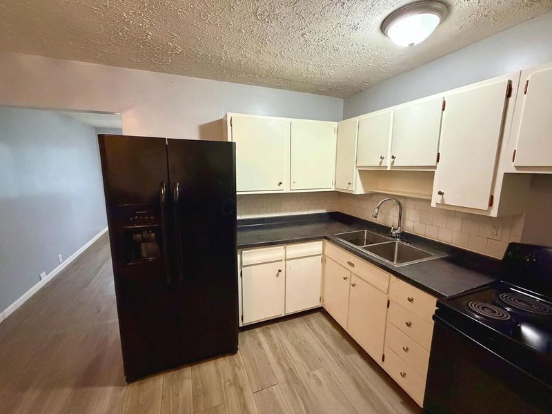 466 Clinton Street, Marion, OH 43302 Photo 6
