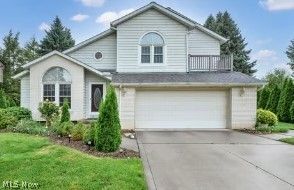 1924 Ridgehurst Drive, Wickliffe, OH 44092 Main Photo
