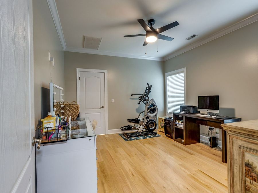 Property Image 38