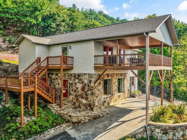 954 Pawnee Court, Sevierville, TN 37876