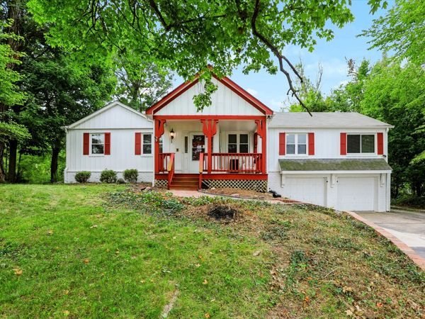 2633 E Smoky Row, Carmel, IN 46032