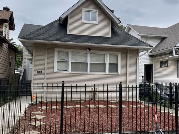 1018 N Latrobe Street, Chicago, IL 60651