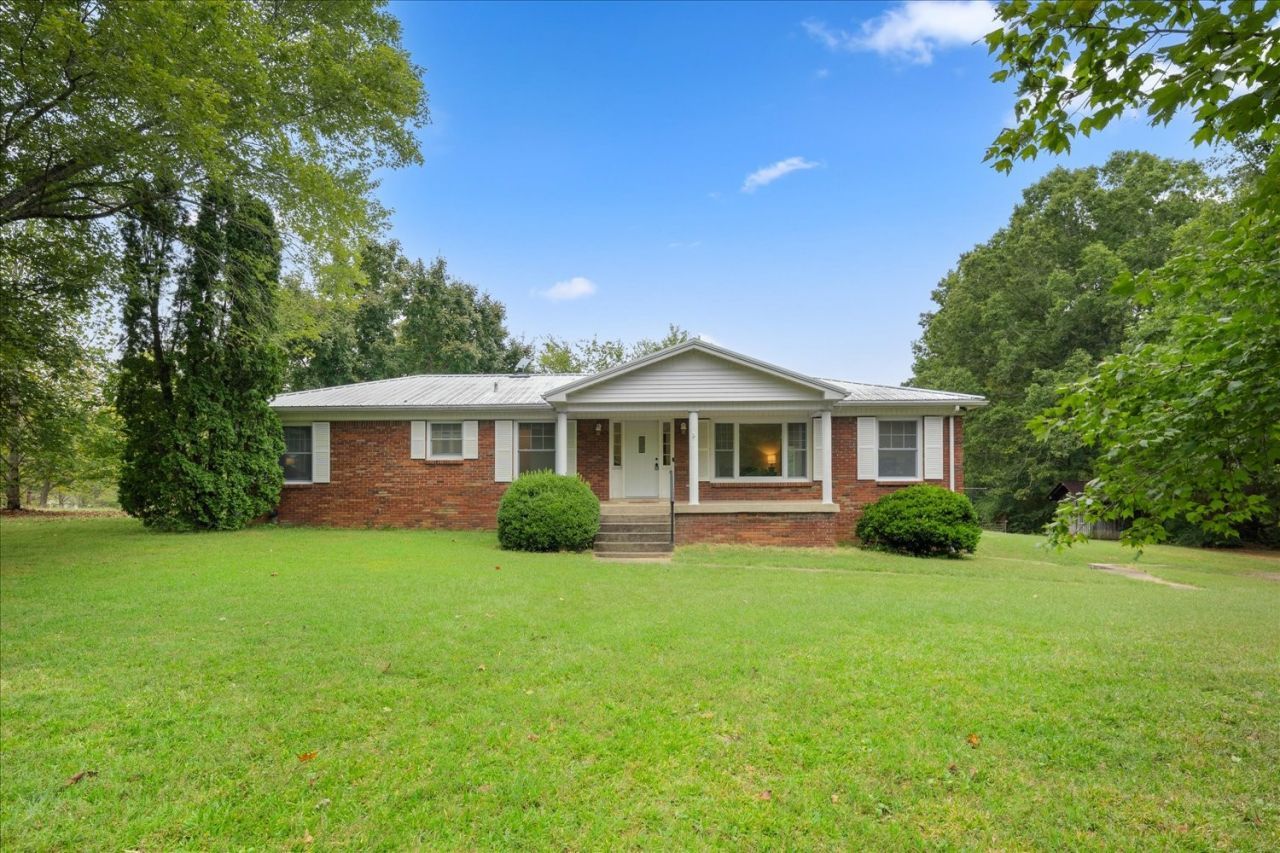 1125 Timber Ridge Road, Charlotte, TN 37036 Main Photo