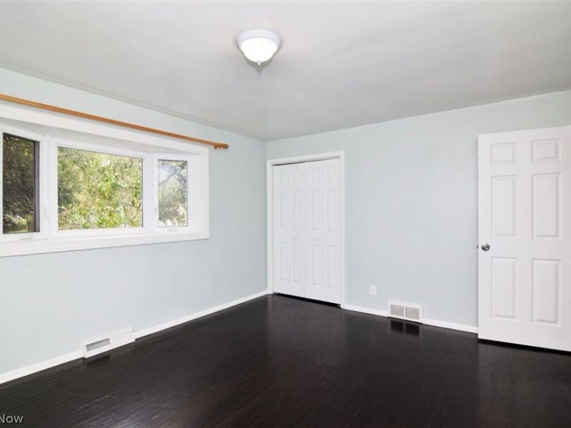 4949 Emmet Road, Lyndhurst, OH 44124 Photo 13