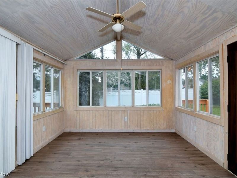 4949 Emmet Road, Lyndhurst, OH 44124 Photo 9