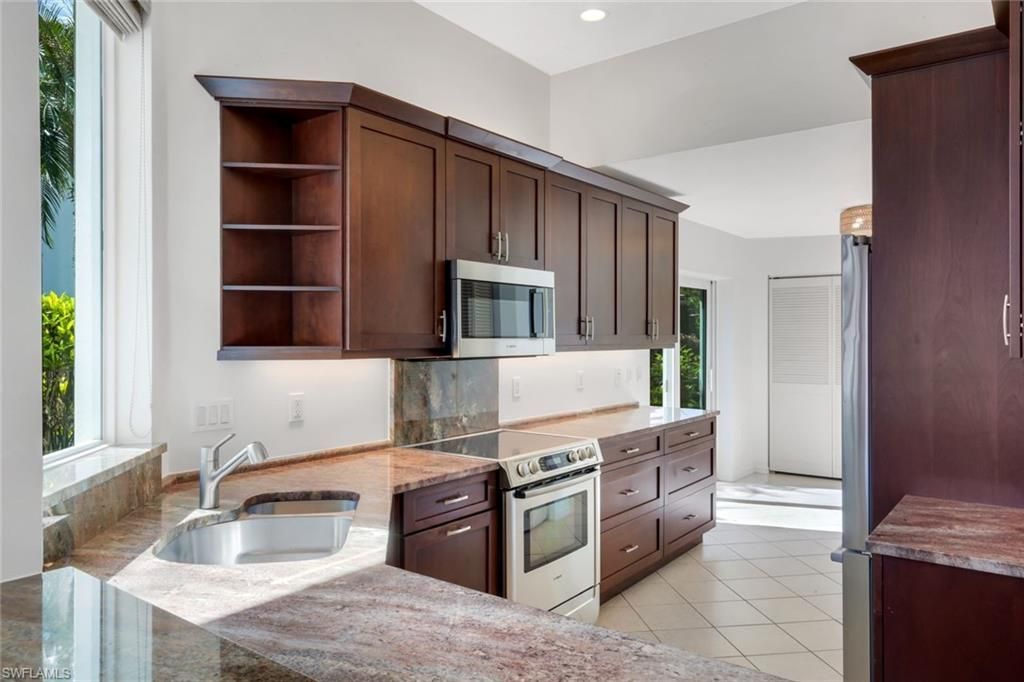 2153 Paget Cir, Unit 1, Naples, FL 34112 Photo