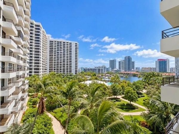 600 Three Islands Blvd , Unit 616, Hallandale Beach, FL 33009