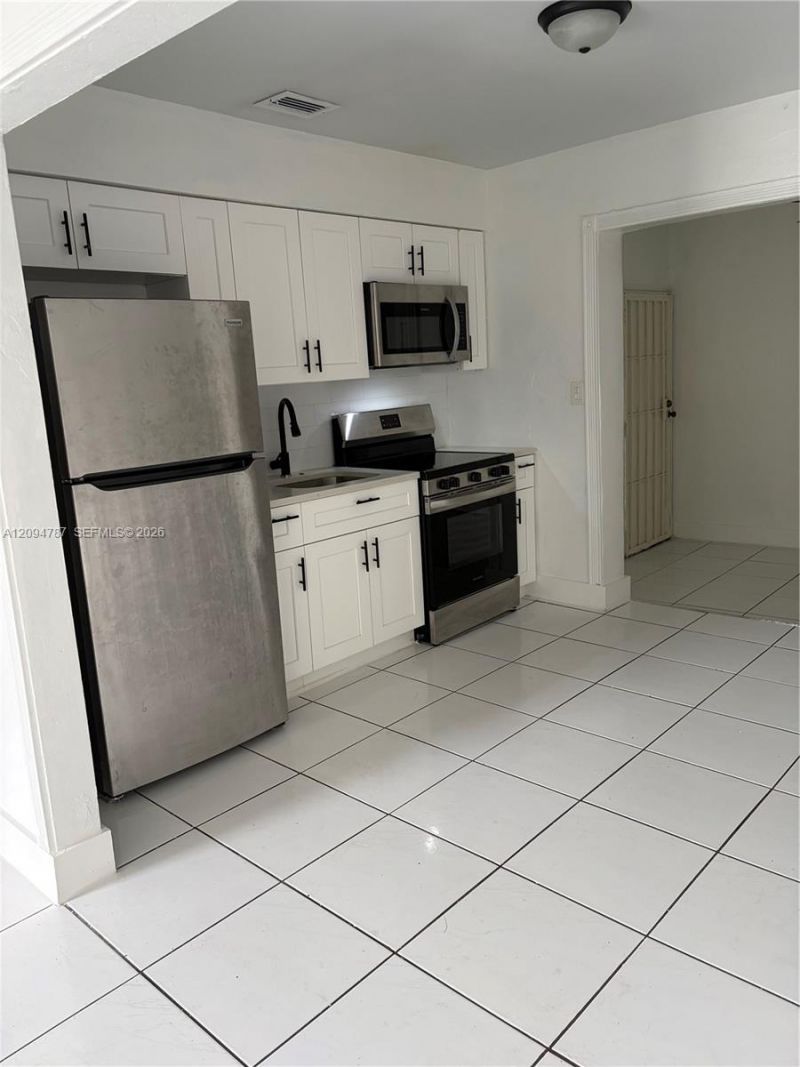 1172 NW 100th Ter, Unit 1172, Miami, FL 33150 Photo