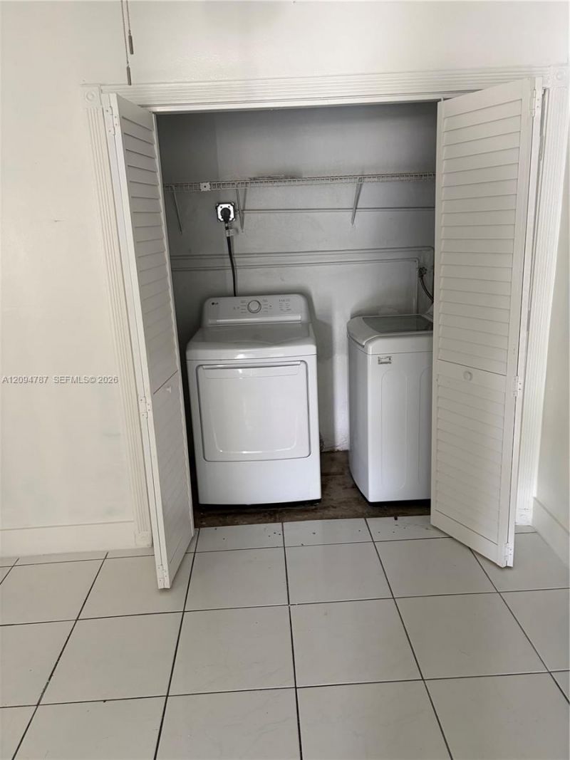 1172 NW 100th Ter, Unit 1172, Miami, FL 33150 Photo