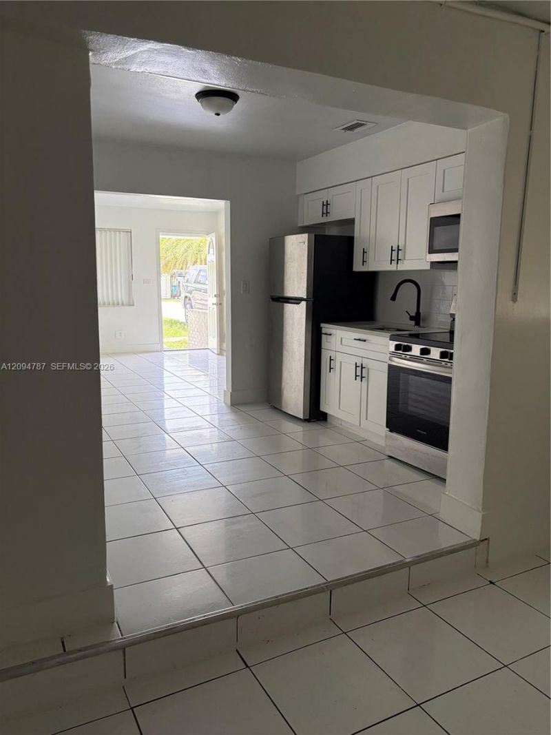1172 NW 100th Ter, Unit 1172, Miami, FL 33150 Photo