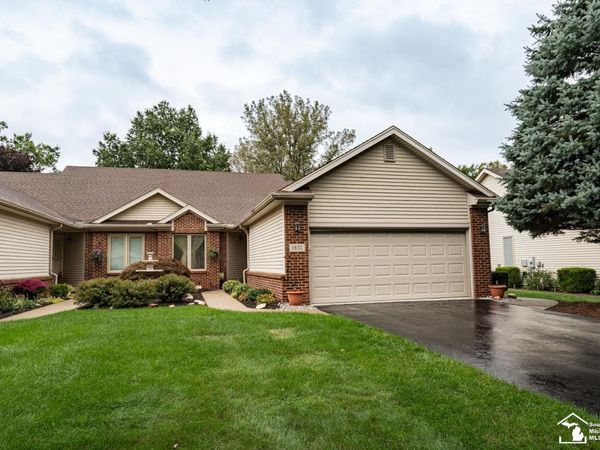 1632 Spruce Court, Temperance, MI 48182