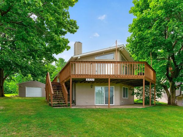 2333 Breckenboro Road, LAKE SUMMERSET, IL 61019