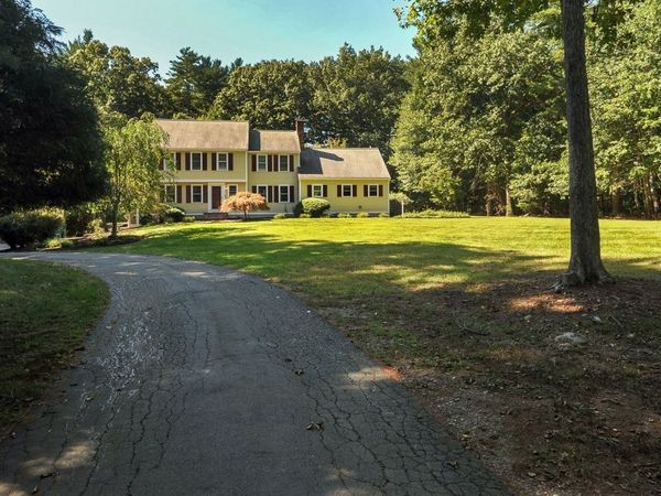 41 Misty Meadow Rd, Pembroke, MA 02359