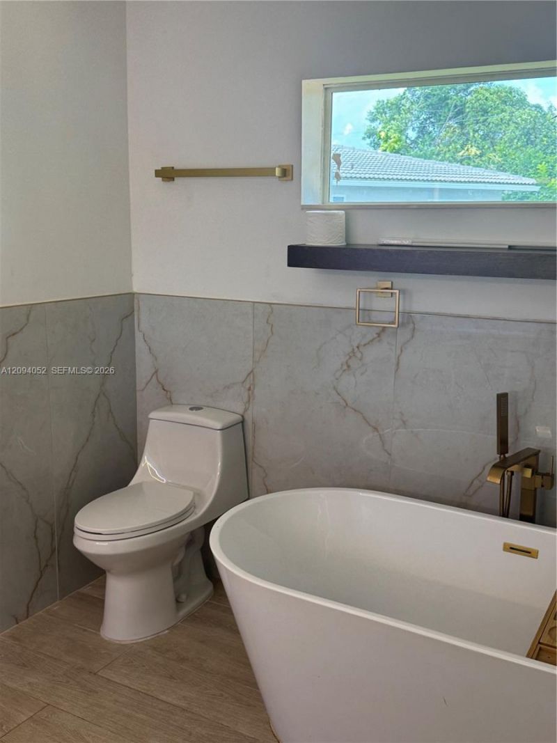 8300 NW 35th Ct, Coral Springs, FL 33065 Photo