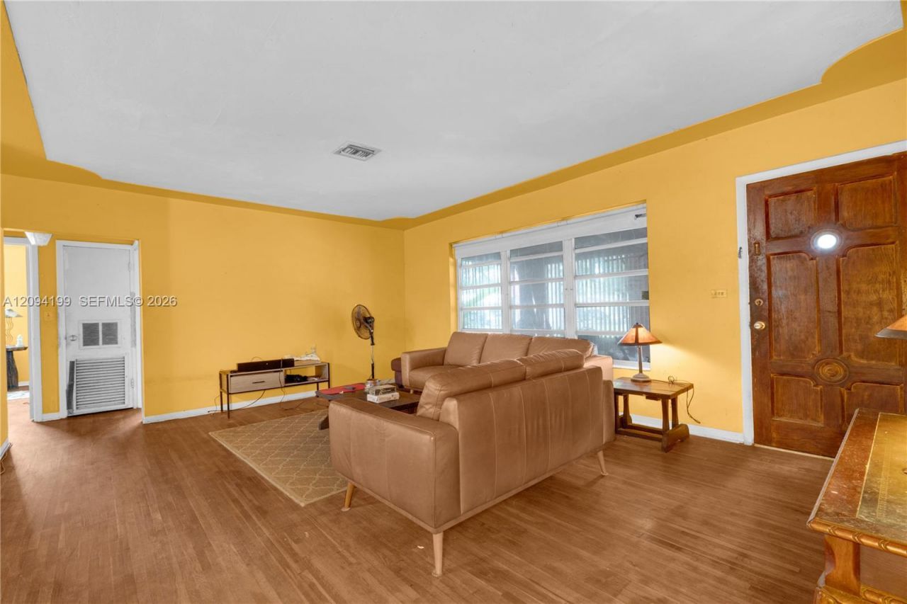 13205 NE 2nd Ave, North Miami, FL 33161 Photo