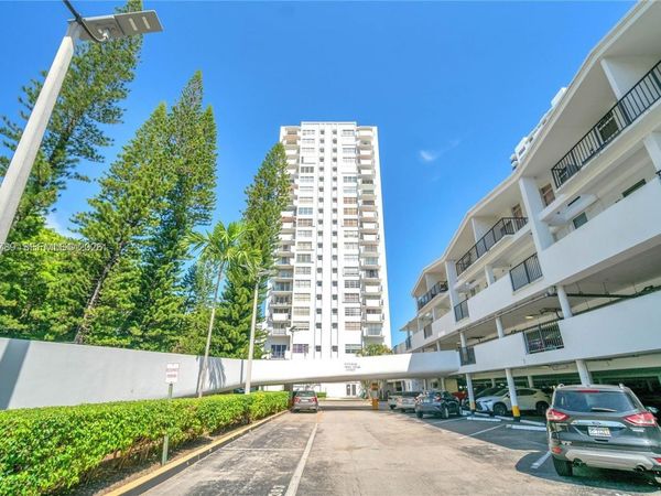2780 NE 183rd St , Unit 1601, Aventura, FL 33160