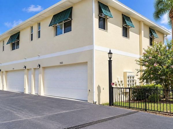 1103 ISLAMORADA LANE , TAMPA, FL 33606