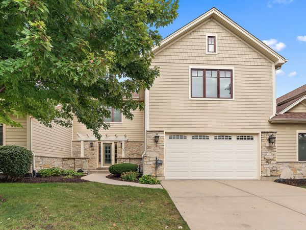 9362 Arrowhead Circle , Frankfort, IL 60423