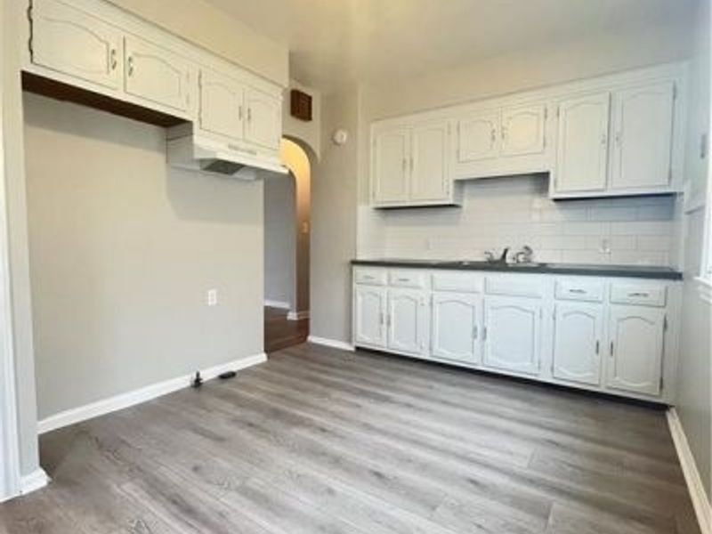 14906 Harvard Avenue, Cleveland, OH 44128 Photo 3