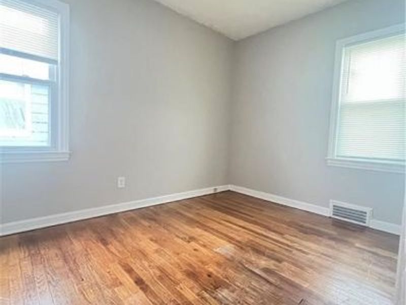 14906 Harvard Avenue, Cleveland, OH 44128 Photo 9