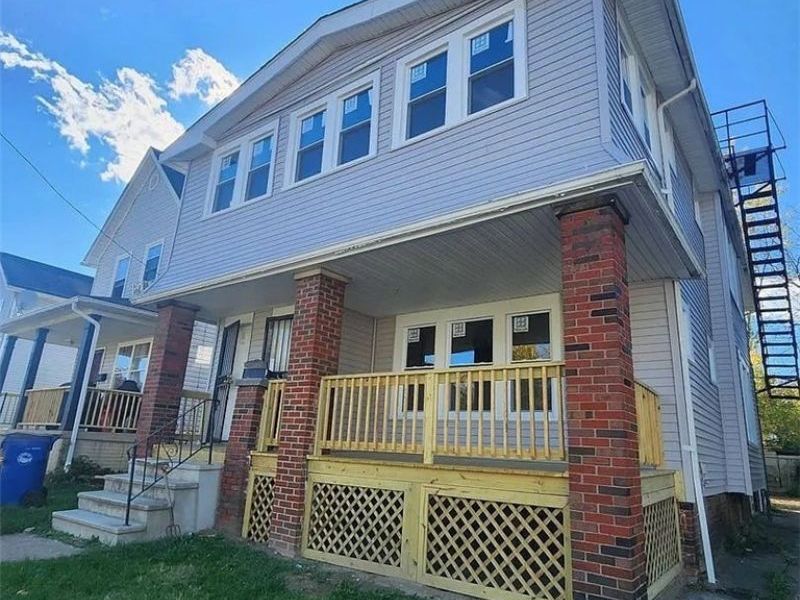 3658 E 143rd Street, Unit Upper, Cleveland, OH 44120 Photo 1