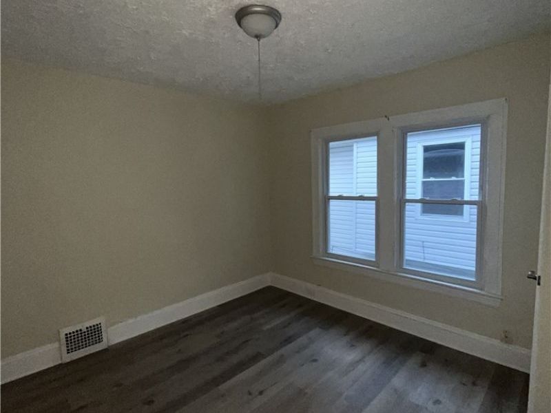 3658 E 143rd Street, Unit Upper, Cleveland, OH 44120 Photo 13