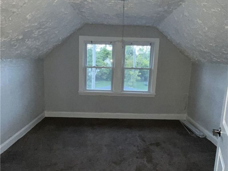 3658 E 143rd Street, Unit Upper, Cleveland, OH 44120 Photo 3