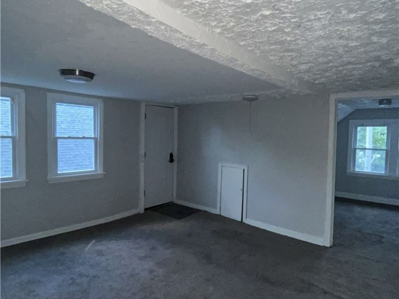 3658 E 143rd Street, Unit Upper, Cleveland, OH 44120 Photo 5