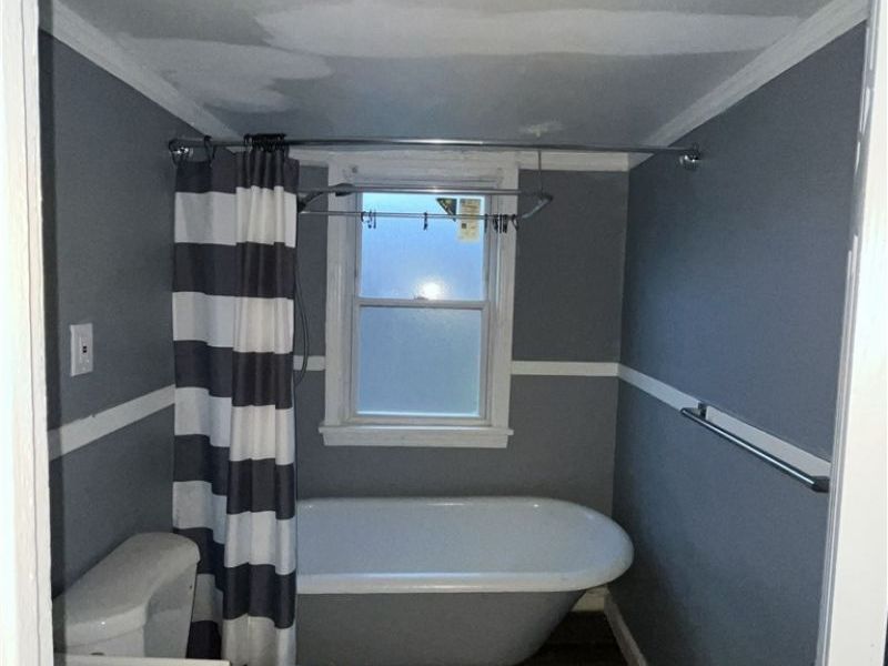 3658 E 143rd Street, Unit Upper, Cleveland, OH 44120 Photo 6