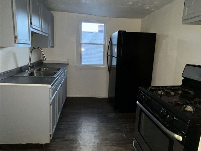 3658 E 143rd Street, Unit Upper, Cleveland, OH 44120 Photo 7