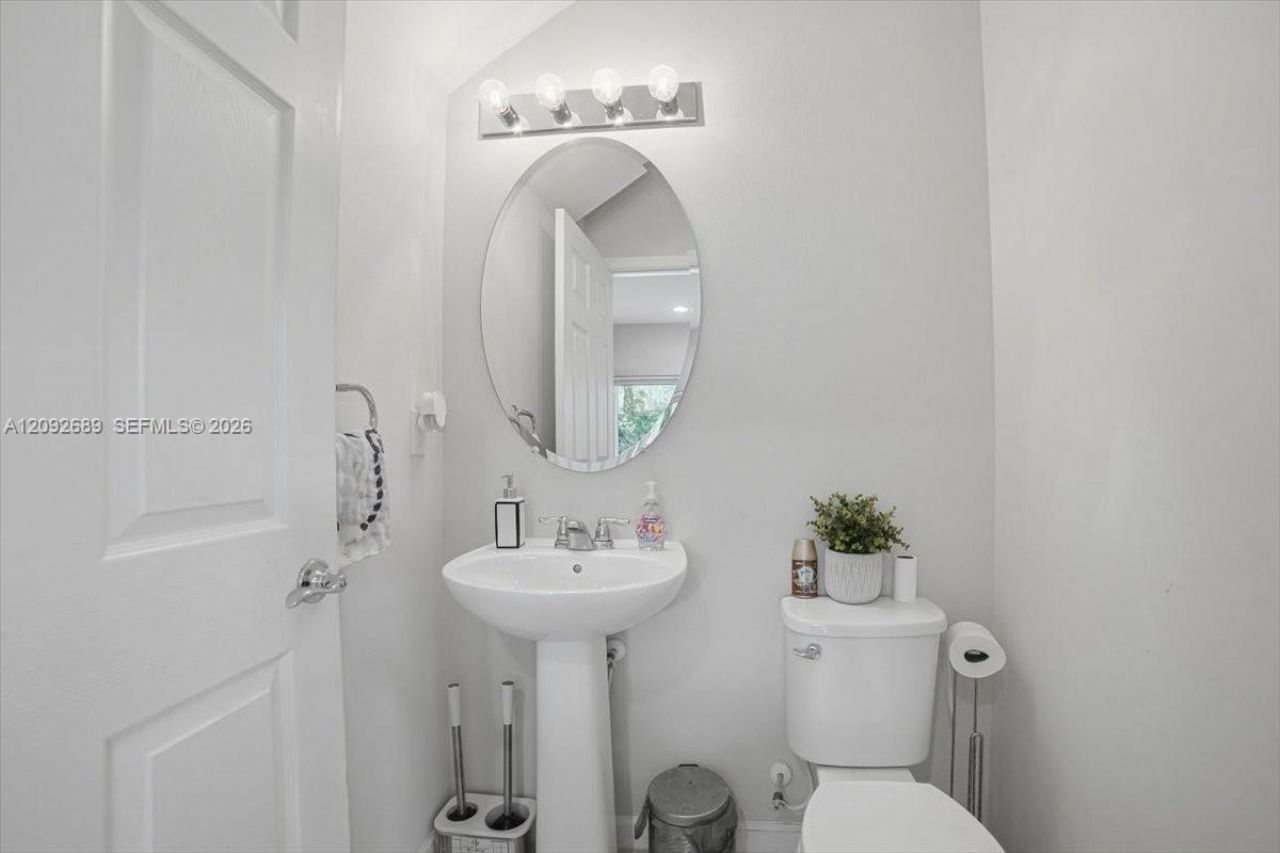 2221 NW Treviso Cir , Port Saint Lucie, FL 34986 Photo