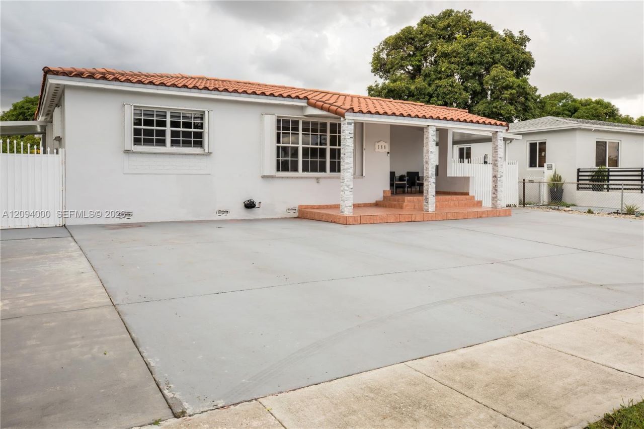 188 E 59th St, Hialeah, FL 33013 Photo