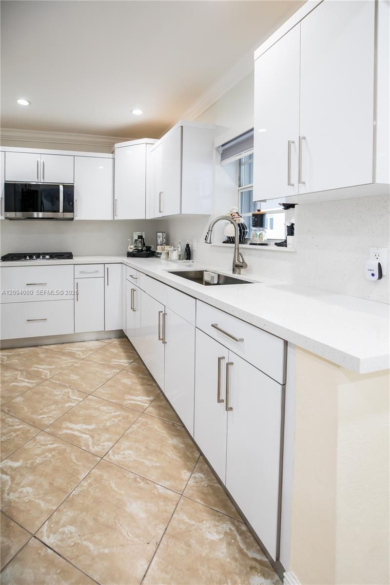 188 E 59th St, Hialeah, FL 33013 Photo