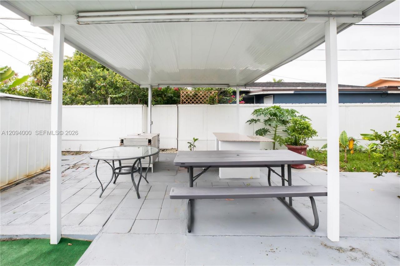188 E 59th St, Hialeah, FL 33013 Photo