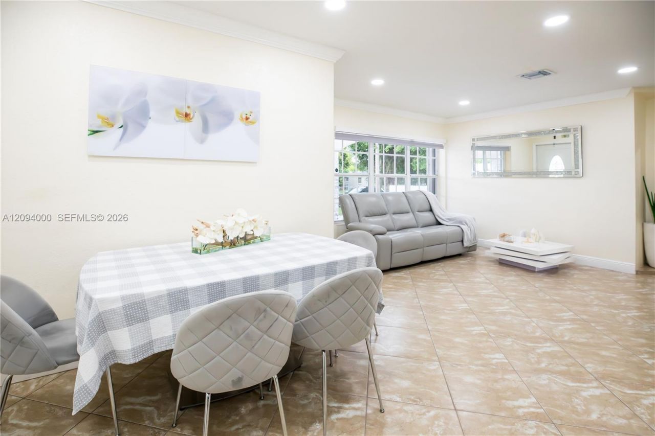 188 E 59th St, Hialeah, FL 33013 Photo