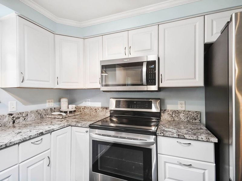 4100 Kendale Road, Columbus, OH 43220 Photo 16